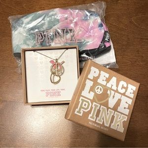 💗 VS PINK Peace Love Dog Charm Necklace & 3 Pack VS PINK reusable Face Masks